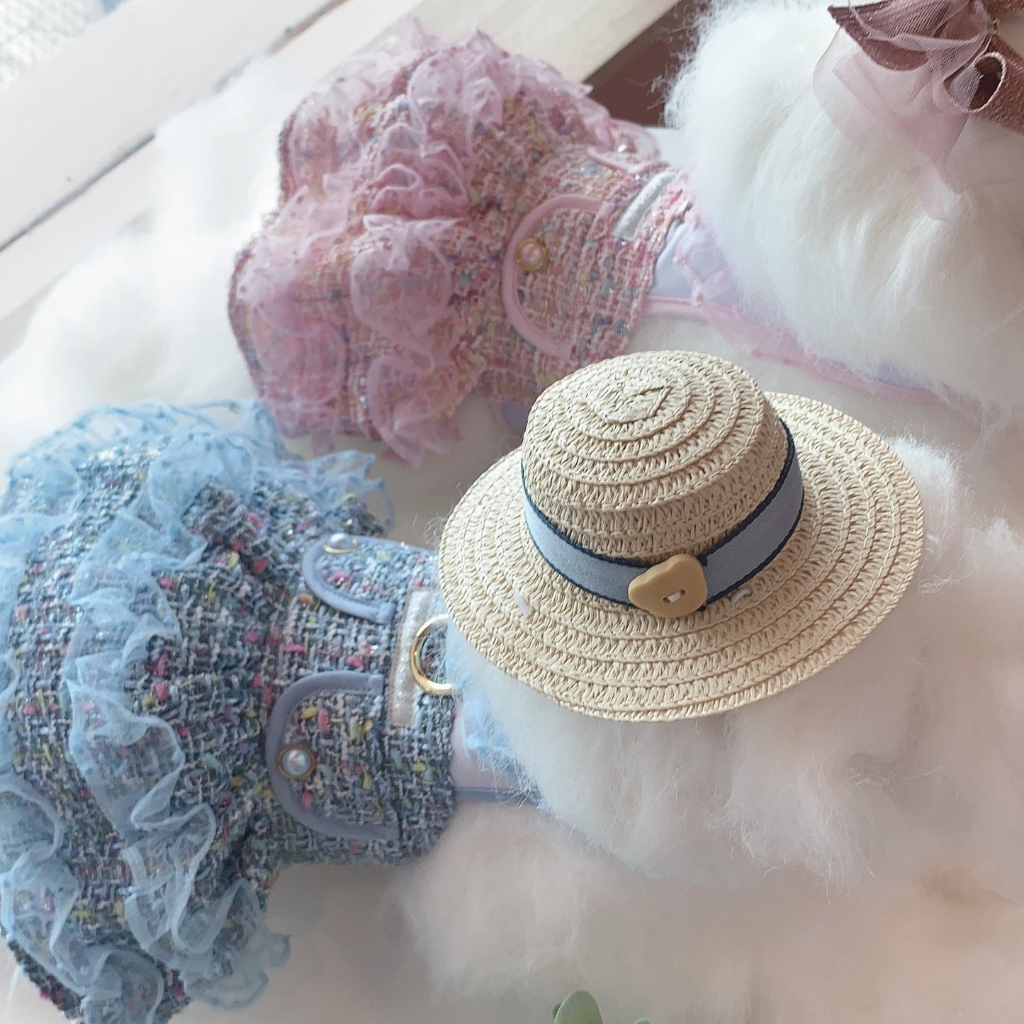 Glitter Pooch Harness ชุดรัดอก สายจูง เสื้อผ้า สุนัข, หมา, แมว, สัตว์เลี้ยง พร้อม สายจูง รุ่น Sassy Emily Blue