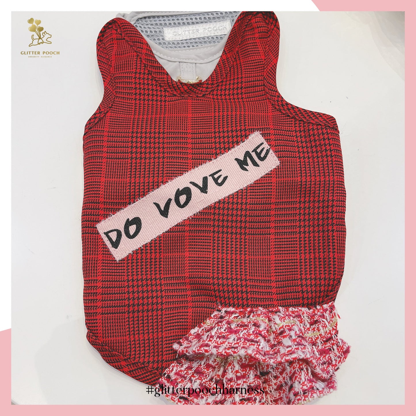 Glitter Pooch ชุดรัดอก สายจูง เสื้อผ้า สุนัข, หมา, แมว, สัตว์เลี้ยง พร้อม สายจูง รุ่น Do Love Me Tweed