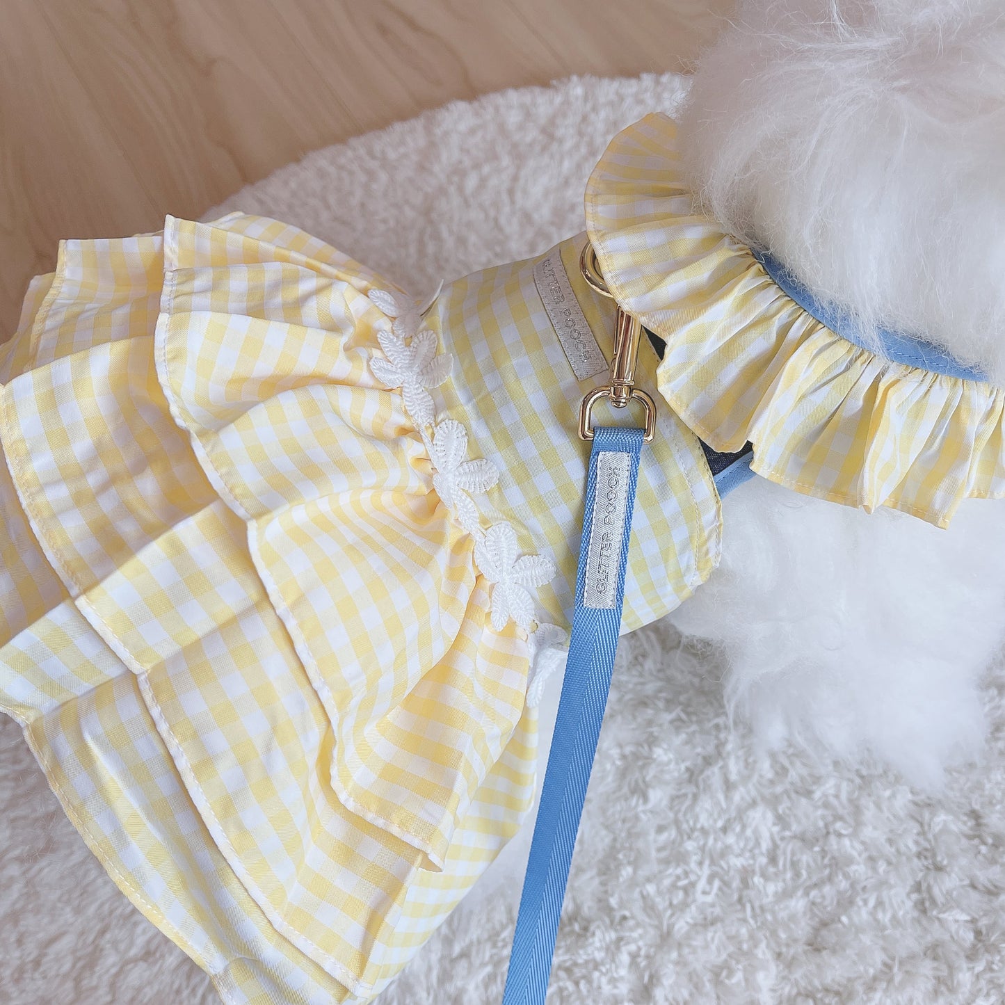 Glitter Pooch Harness ชุดรัดอก สายจูง เสื้อผ้า สุนัข, หมา, แมว, สัตว์เลี้ยง พร้อม สายจูง รุ่น Plaid Plaid Girl Yellow