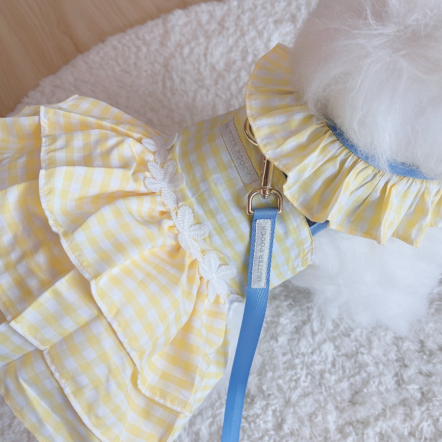 Glitter Pooch Harness ชุดรัดอก สายจูง เสื้อผ้า สุนัข, หมา, แมว, สัตว์เลี้ยง พร้อม สายจูง รุ่น Plaid Plaid Girl Yellow