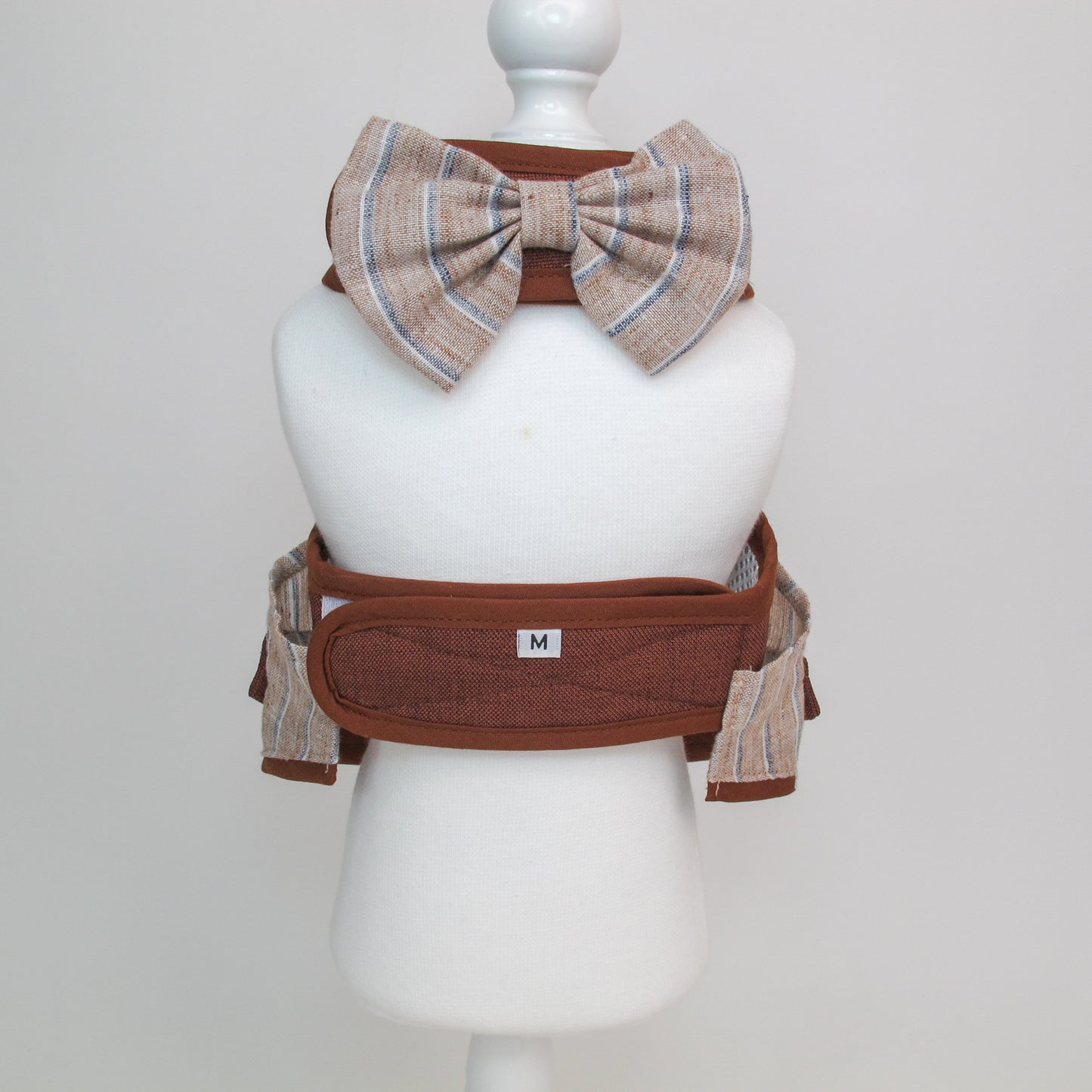 Glitter Pooch Harness ชุดรัดอก สายจูง เสื้อผ้า สุนัข, หมา, แมว, สัตว์เลี้ยง พร้อม สายจูง รุ่น Chestnut Blazer