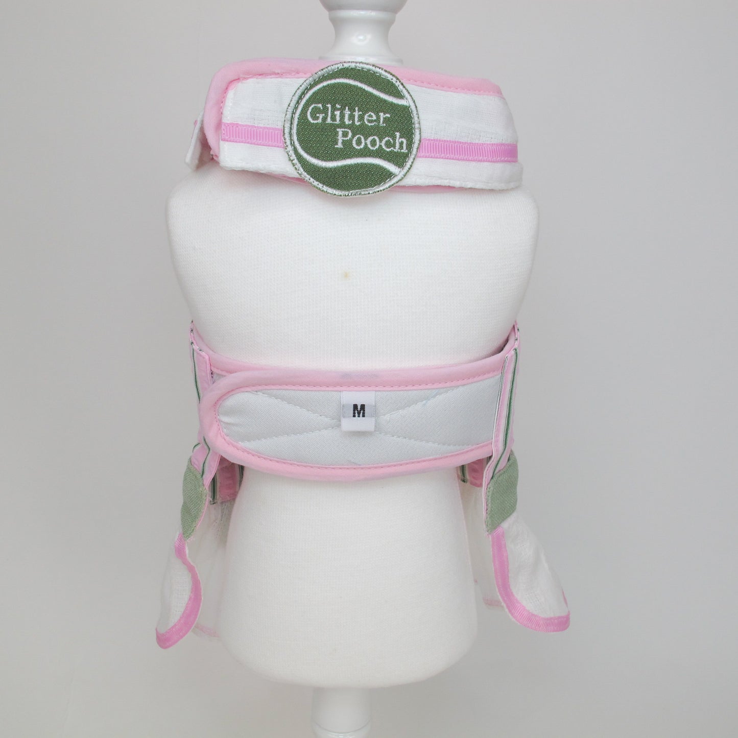 Glitter Pooch Harness ชุดรัดอก สายจูง เสื้อผ้า สุนัข, หมา, แมว, สัตว์เลี้ยง พร้อม สายจูง รุ่น Tennis Club Girl