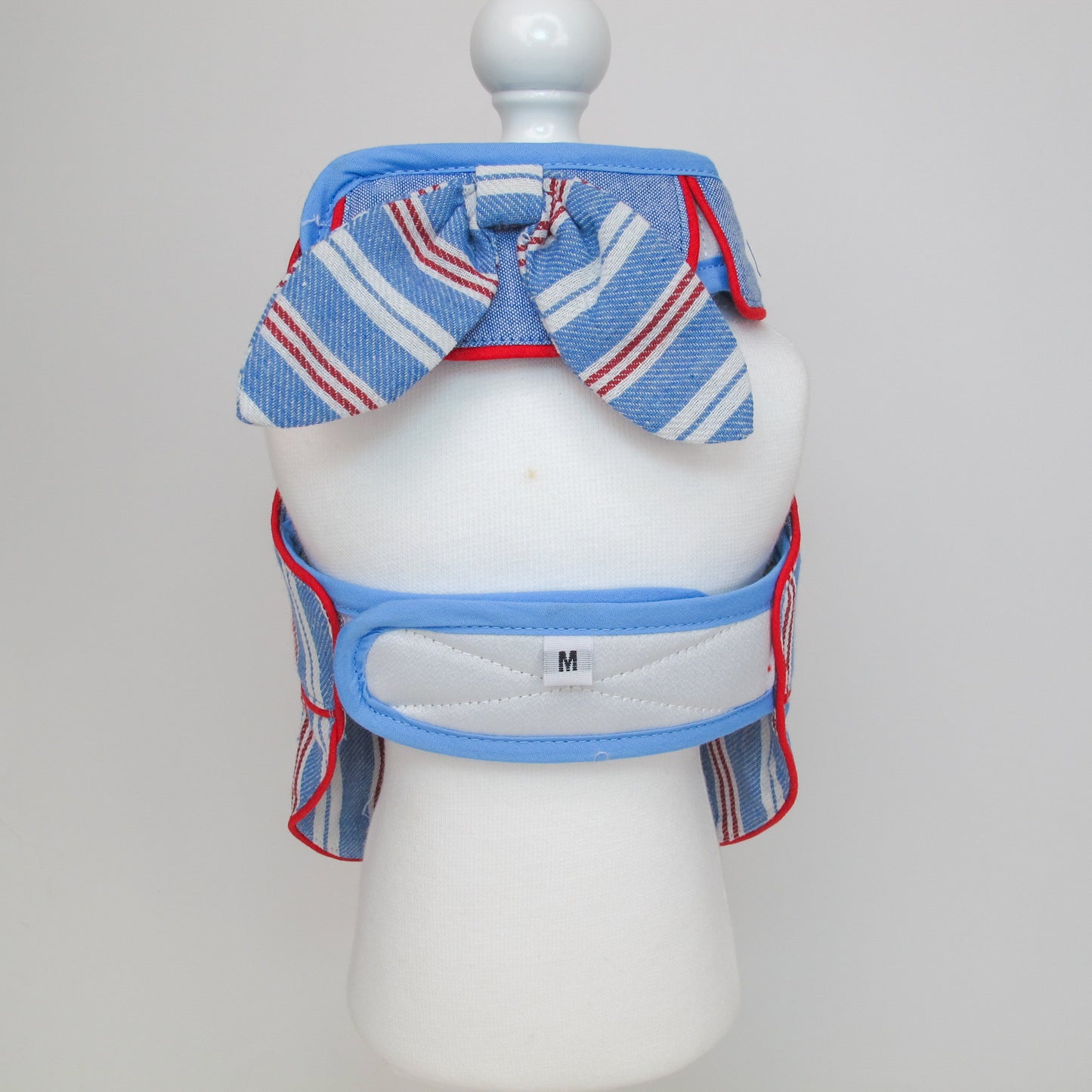 Glitter Pooch Harness ชุดรัดอก สายจูง เสื้อผ้า สุนัข, หมา, แมว, สัตว์เลี้ยง พร้อม สายจูง รุ่น The Countryside Atelier-Boy