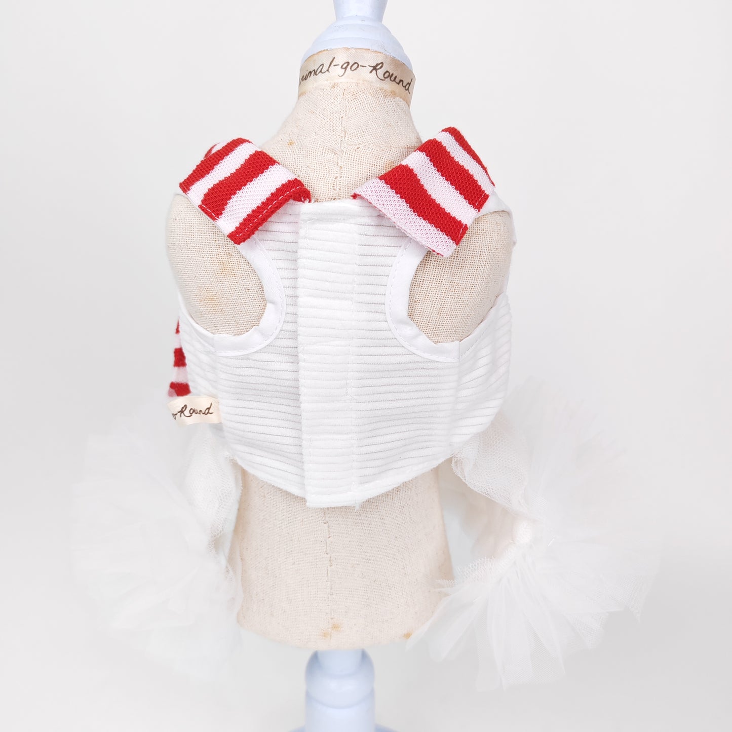 Animal-Go-Round เสื้อผ้าเครื่องแต่งกาย สัตว์เลี้ยง, หมา, แมว, สุนัข รุ่น Snowball Parade - Girl