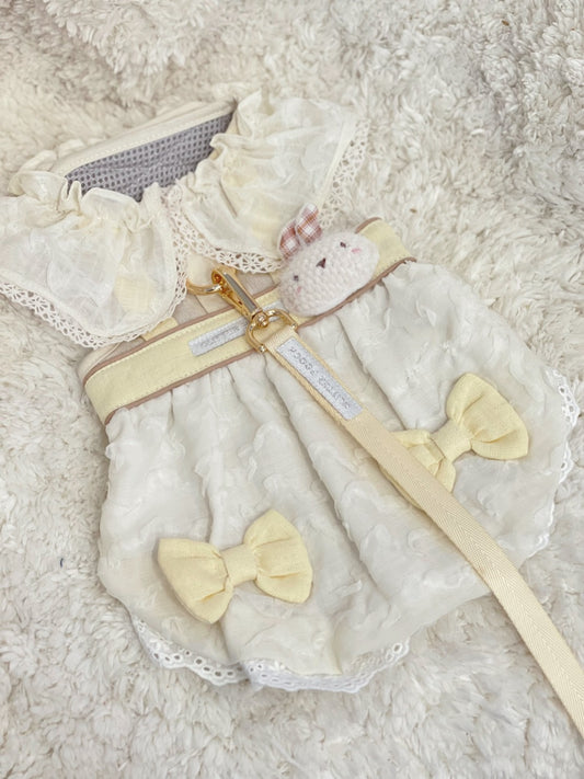 Glitter Pooch Harness ชุดรัดอก สายจูง เสื้อผ้า สุนัข, หมา, แมว, สัตว์เลี้ยง พร้อม สายจูง รุ่น Sugarplum Coney