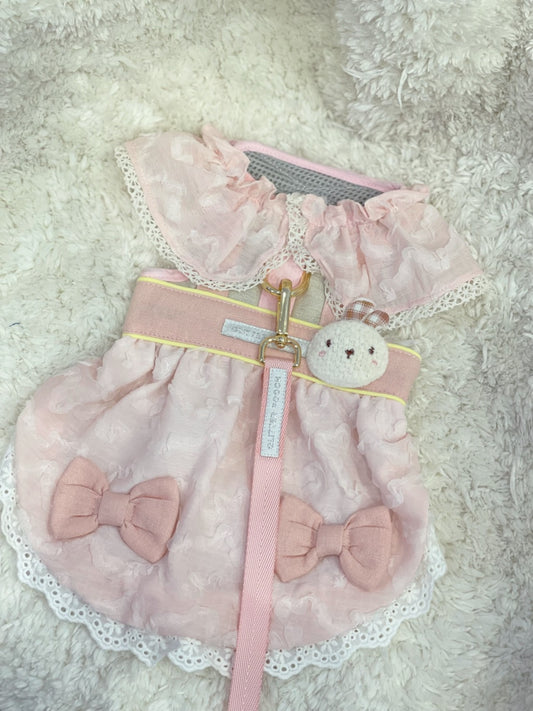 Glitter Pooch Harness ชุดรัดอก สายจูง เสื้อผ้า สุนัข, หมา, แมว, สัตว์เลี้ยง พร้อม สายจูง รุ่น Honeybunch Coney