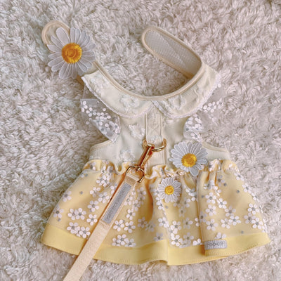 Glitter Pooch Harness ชุดรัดอก สายจูง เสื้อผ้า สุนัข, หมา, แมว, สัตว์เลี้ยง พร้อม สายจูง รุ่น Deary Daisy Vanilla