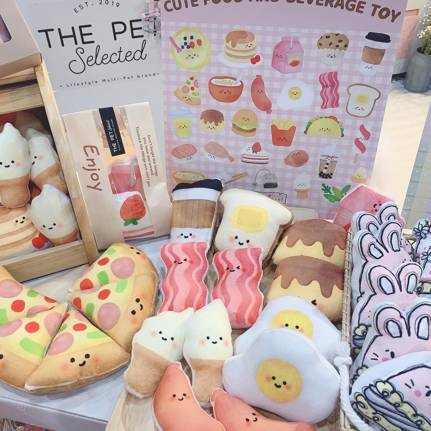 Glitter Pooch ของเล่นสุนัข หมา แมว แบบมีเสียง Flossy & Squeaky Dog & Cat Toy