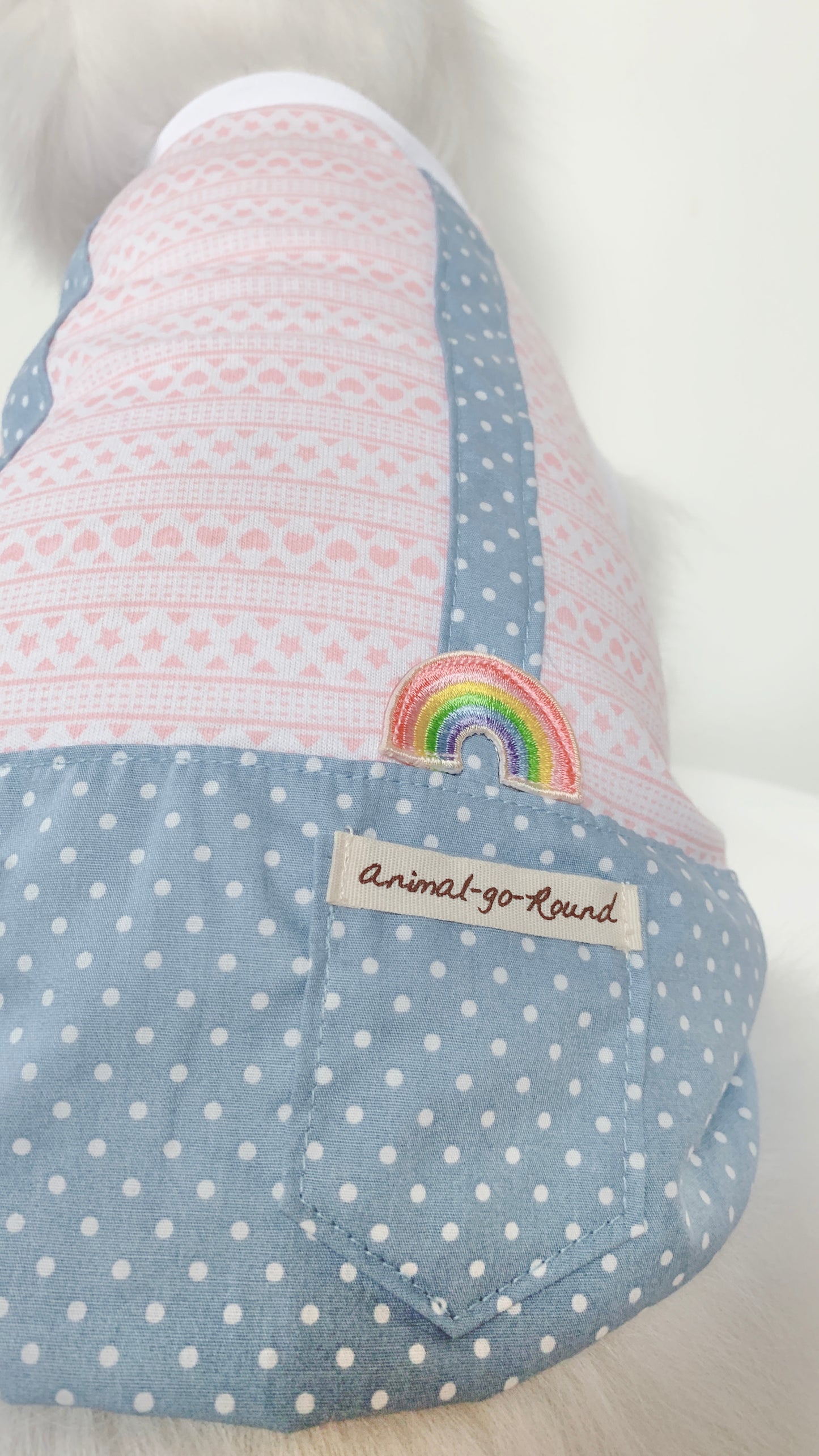 Animal-Go-Round เสื้อผ้าเครื่องแต่งกาย สัตว์เลี้ยง, หมา, แมว, สุนัข รุ่น Rainbow Boy