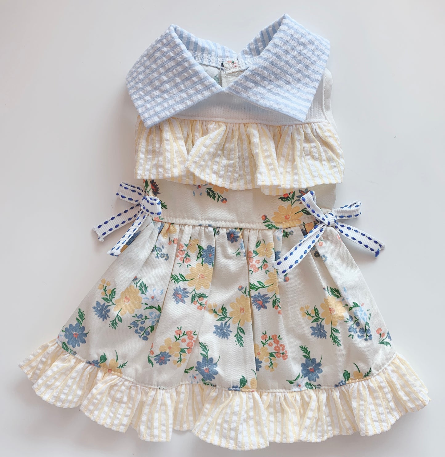 Animal-Go-Round เสื้อผ้าเครื่องแต่งกาย สัตว์เลี้ยง, หมา, แมว, สุนัข รุ่น Sunday Morning